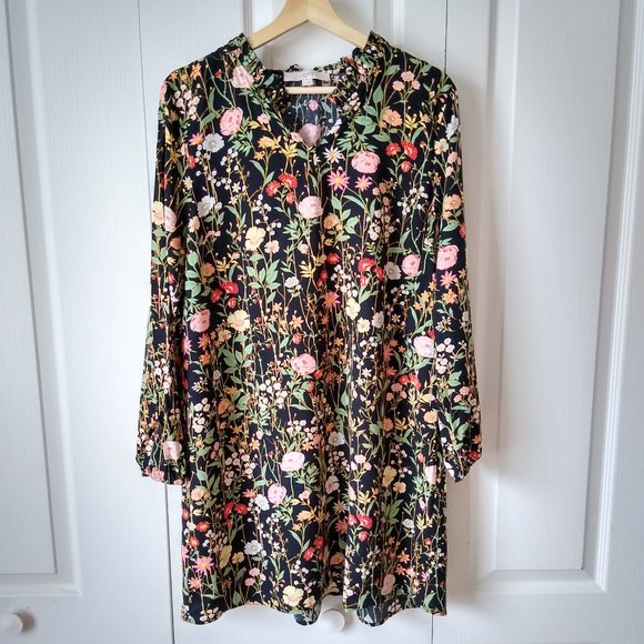 LOFT Dresses & Skirts - LOFT Dark Floral Long Sleeve Dress